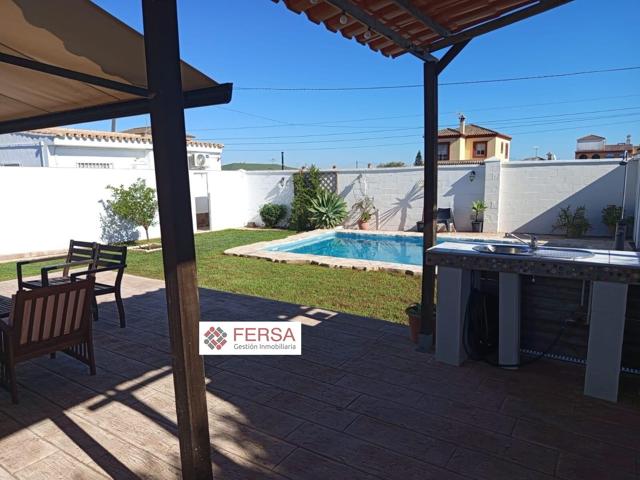 Chalet urbano con casa de invitados y licencia turística photo 0