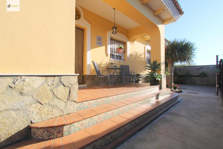 VENDEMOS CASA CON. photo 0