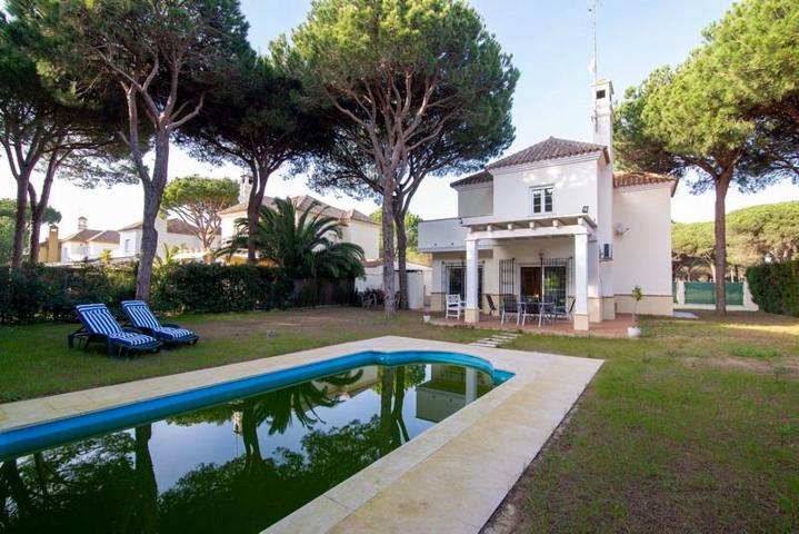 CHALET CON PISCINA Y VISTAS AL CAMPO DE GOLF photo 0