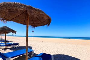 MAGNIFICA VIVIENDA ADOSADA EN PLAYA DE LA BARROSA photo 0
