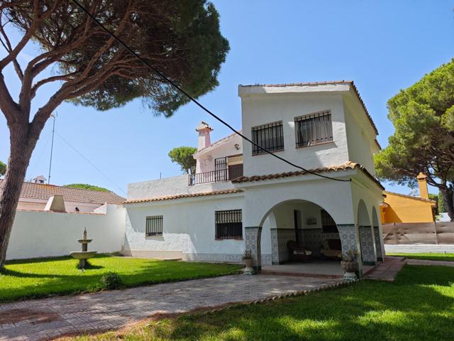 INCREIBLE CHALET EN LA BARROSA photo 0