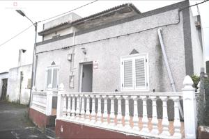 CASA EN EL TANQUE A REFORMAR photo 0