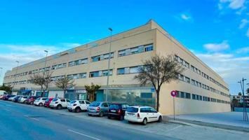 SE VENDE MAGNÍFICO PISO VPO EN PUERTA DEL SUR photo 0