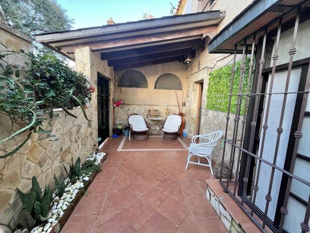 SE VENDE CASA REFORMADA EN ZONA SUR photo 0