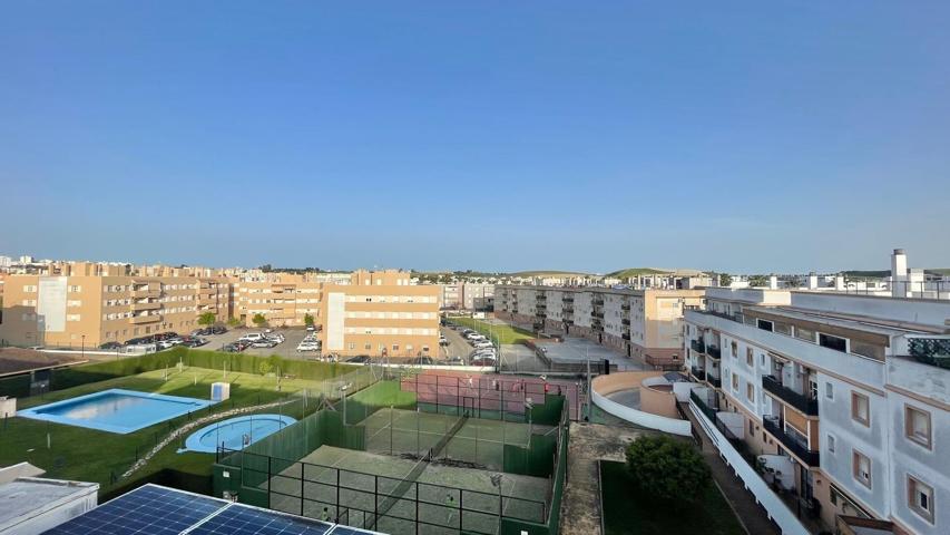 PRECISO PISO EN URBANIZACION PRIVADA CON PISCINAS, PISTA DE PADEL Y FUTBOL, Y PARQUE INFANTIL photo 0