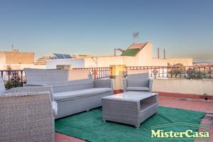 EXCLUSIVA GRAN CASA EN LA ZONA ESTE DE JEREZ photo 0
