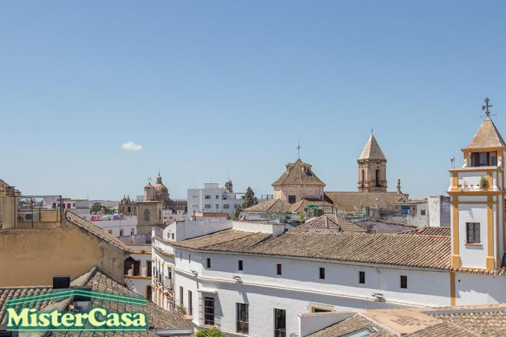 EXCLUSIVA EN EL CENTRO! 2 dormitorios, 2 baños, vestidor, balcones, ASCENSOR, MEJOR VER!! photo 0