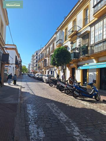 EXCLUSIVA:Casa señorial semi-reformada en pleno centro de Jerez, de las mejores y principales calles photo 0