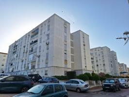 Piso en Jerez de la Frontera, Vallesequillo I . 3 dormitorios , 1 baño y terraza. No se cobran honorarios al comprador en esta vivienda . photo 0