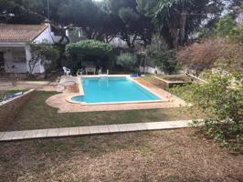 Chalet URBANO con piscina en el Pinar de los Franceses photo 0