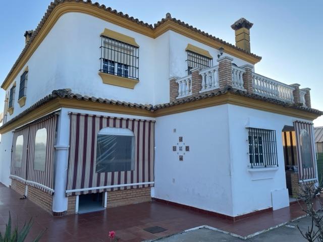 Amplio chalet en Rana Verde photo 0