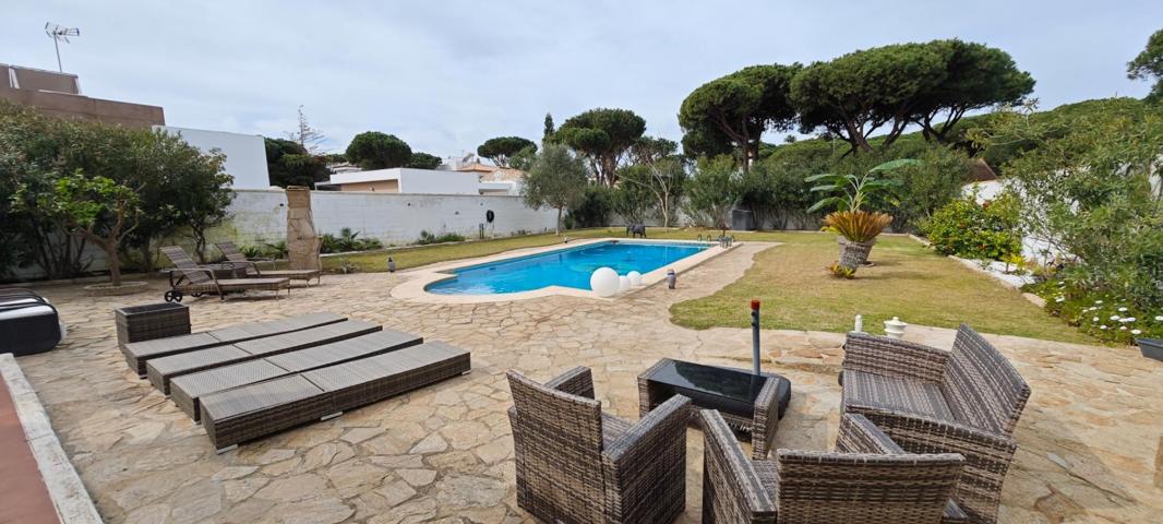 Chalet con piscina en Costa Sancti Petri photo 0