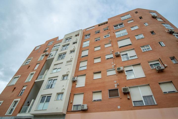 Piso de 4 dormitorios en Cobreros Viejo photo 0