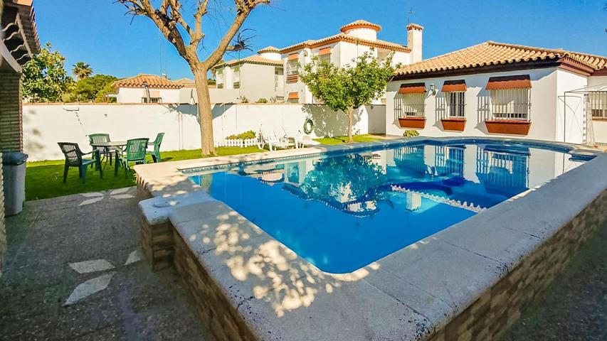 Chalet con piscina en Costa Sancti Petri photo 0