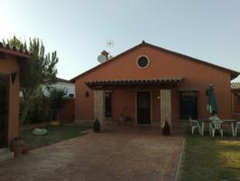 Chalet de 3 dormitorios en Las Quintas photo 0