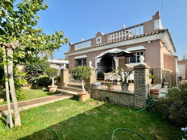 Chalet planta baja con apartamento anexo photo 0