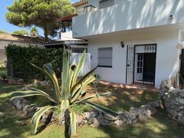 Apartamento en planta baja a 900 metros de la playa La Barrosa photo 0