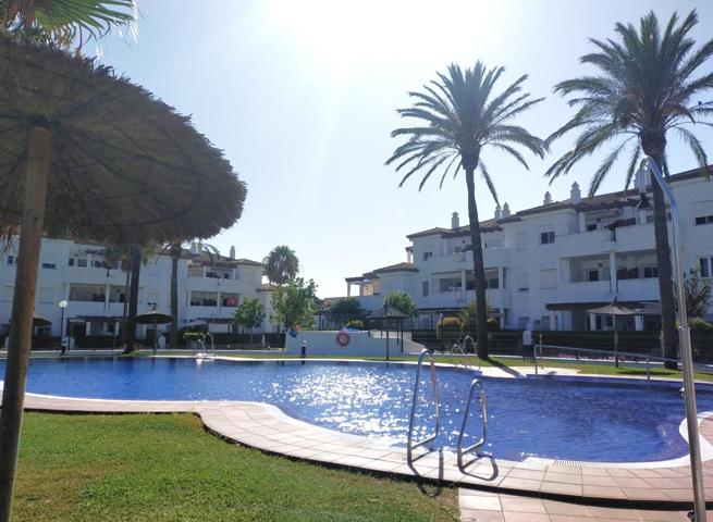 Apartamento en planta baja a 700 metros de la playa La Barrosa photo 0