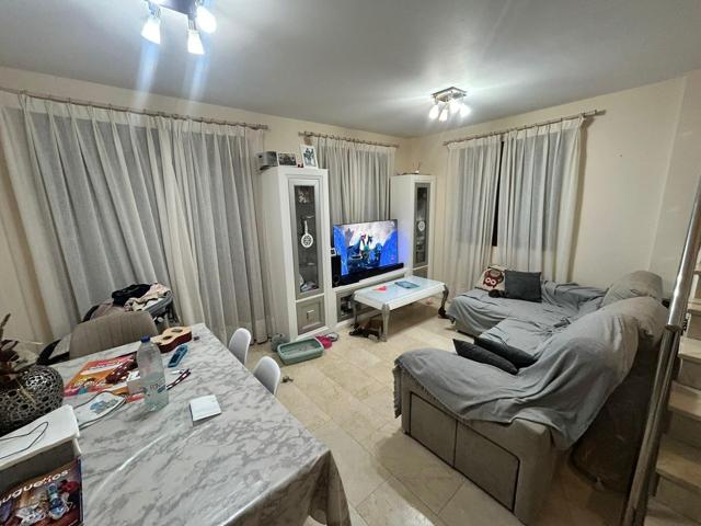 Unifamiliar de 3 dormitorios y 2 plazas de garaje en Alameda de Solano photo 0