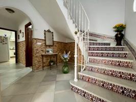 Casa independiente con garaje en el Mayorazgo photo 0