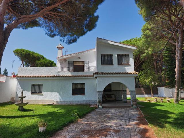 Chalet a 700 metros de la playa de La Barrosa. photo 0