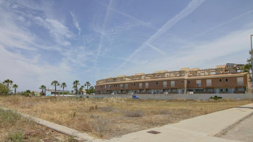 SOLAR URBANO DE 261 M2 ESQUINERO EN PLAYA ALMENARA photo 0