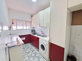 ¡Piso bajo en venta en la Barriada San Juan Bosco – Ideal para familias o inversores! photo 0
