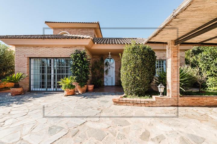 Chalet en alquiler en Urb. La Masía de Bétera photo 0