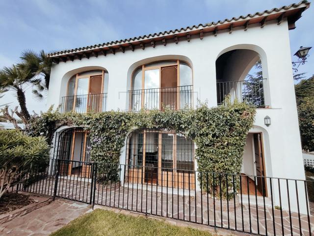 Exclusiva finca rústica en alquiler en Bétera photo 0