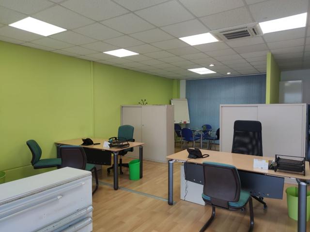 EXCELENTE OFICINA EN ALQUILER EN SANT BOI DE LLOBREGAT photo 0