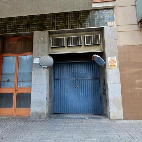 AMPLIA PLAZA DE PARKING EN SANT FELIU DE LLOBREGAT photo 0