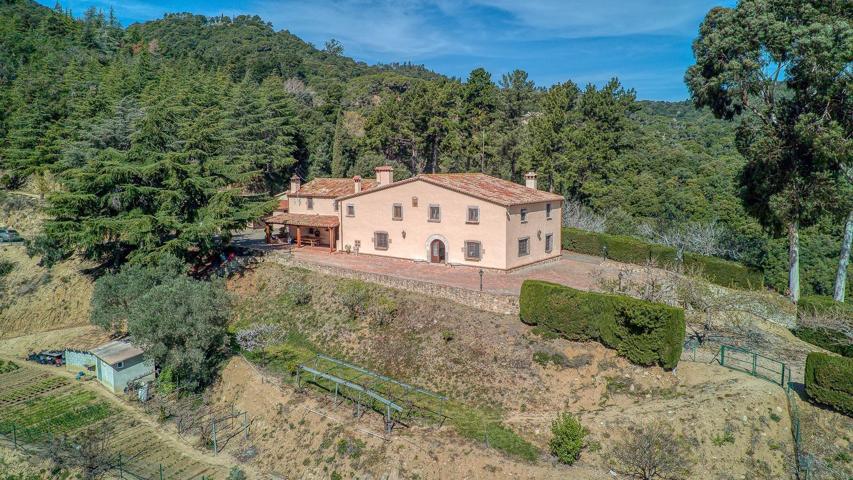 Se vende masía en Tordera, (Barcelona). photo 0