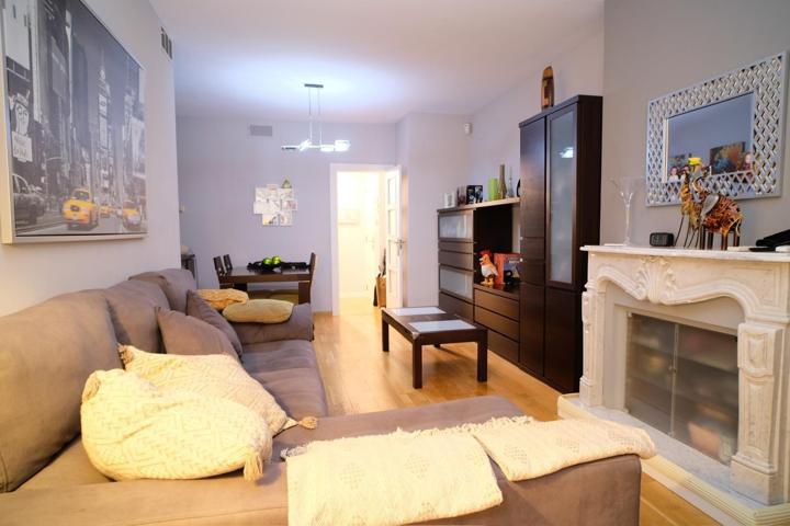 Se vende piso en Gràcia (Barcelona). photo 0