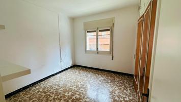 Se vende piso en Gavarra (Cornellà de Llobregat). photo 0