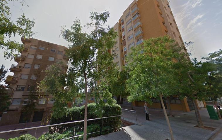 Se vende Piso en Sant Boi de Llobregat (Barcelona). photo 0