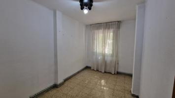 Se vende piso en Hospitalet de Llobregat, Collblanc (Barcelona). photo 0