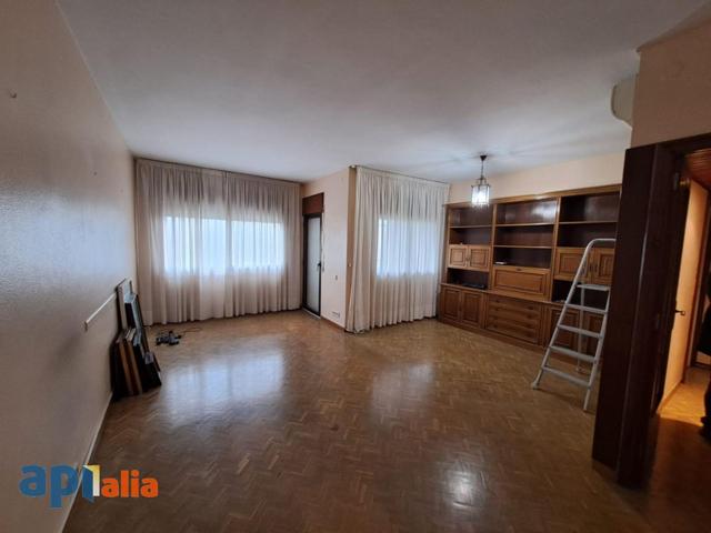 IDEAL PISO EN ESPLUGUES DE LLOBREGAT photo 0