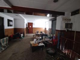 LOCAL EN VENTA EN SANT BOI DE LLOBREGAT photo 0