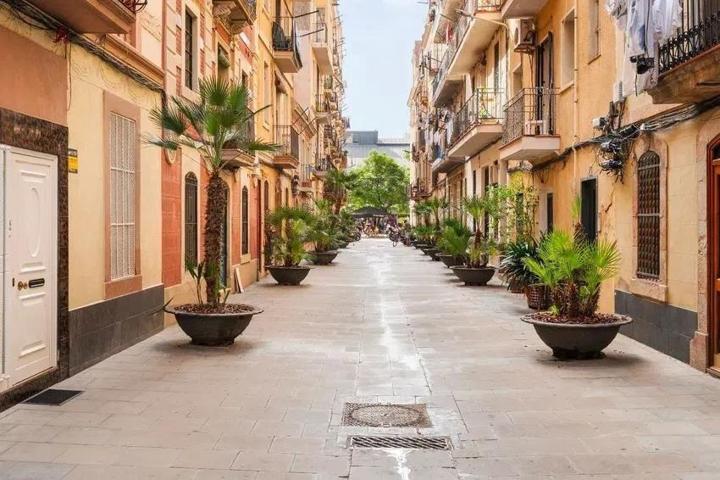 Piso en venta en Calle dels Safareigs photo 0