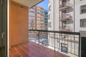 PISO EN VENTA EN CALLE DE VALÈNCIA photo 0