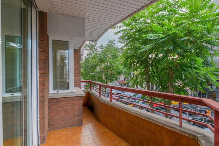 INCREIBLE PISO EN EL CENTRO DE BARCELONA photo 0