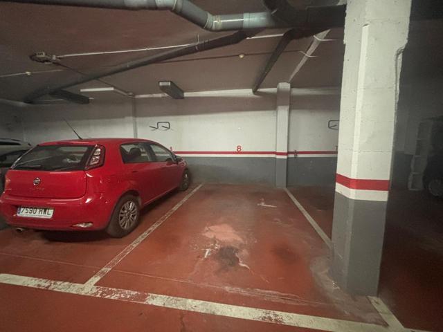 Plaza de parking en alquiler — Sant Boi de Llobregat (Marianao) photo 0