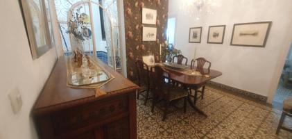 SE VENDE PISO DE 3 DORMITORIOS CON ANEXO PARA 6 PLAZAS DE GARAJE EN PLENO CENTRO DE SEVILLA photo 0