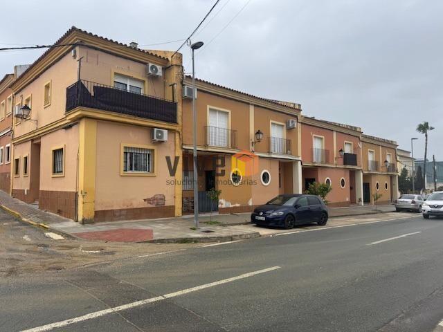 Adosado a la venta en Aznalcóllar - ESPECIAL INVERSORES photo 0