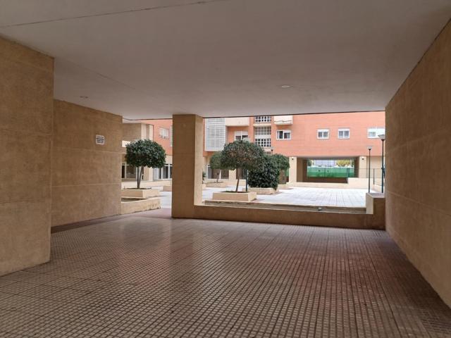 ESTUPENDO PISO DE 3 DORMITORIOS EN TRIANA photo 0