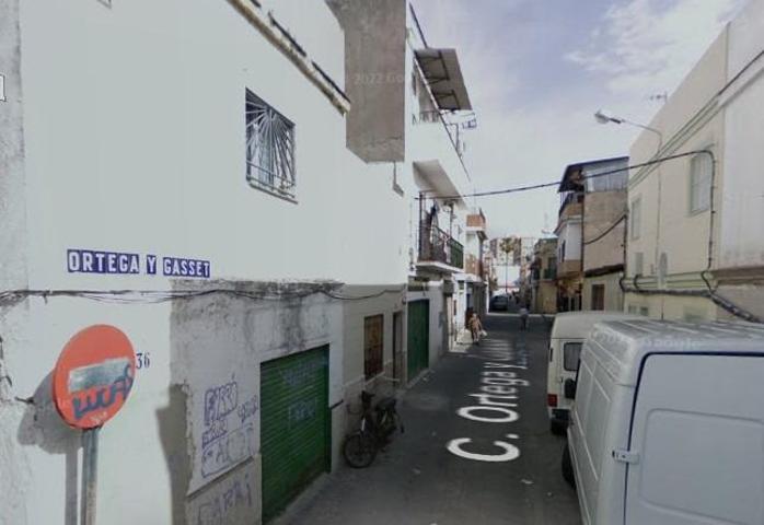 PISO OCUPADO a la venta en Sevilla photo 0