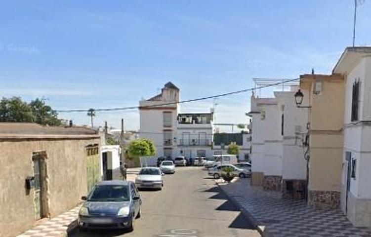 ADOSADO OCUPADO, a la venta en Alcalá del Rio photo 0