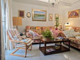 Magnifica vivienda en pleno centro de Sevilla, amplia y con garaje y trastero! photo 0