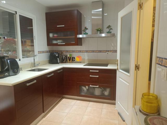 🏡 EXCLUSIVA CASA ADOSADA EN DOS HERMANAS – LISTA PARA ENTRAR A VIVIR 🏡 photo 0