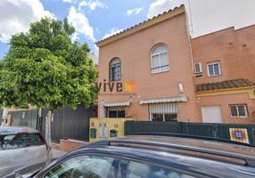 BONITA CASA ADOSADA EN NUEVO BULEVAR, MAIRENA DEL ALJARAFE photo 0
